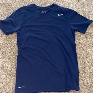 Mens Small Nike Dri-Fit Tee